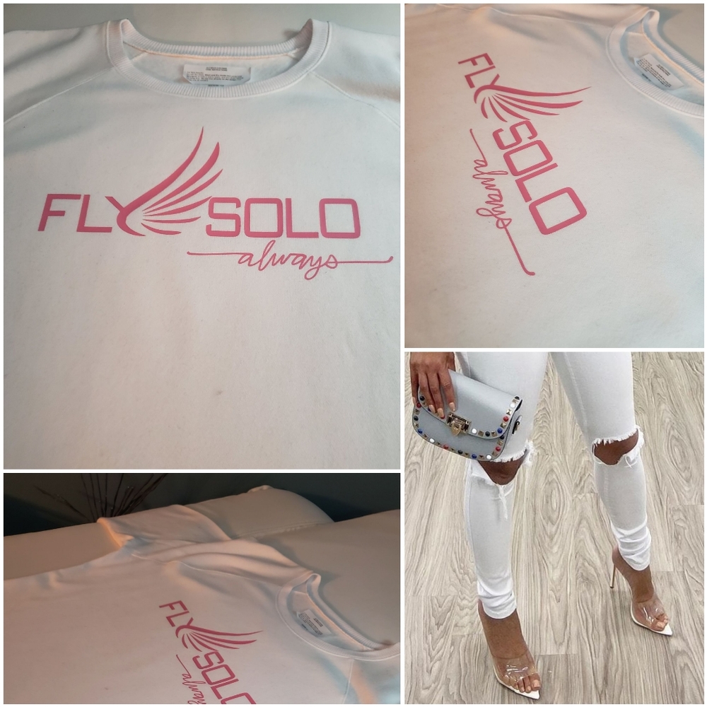 White crewneck sweatshirt (ladies)
